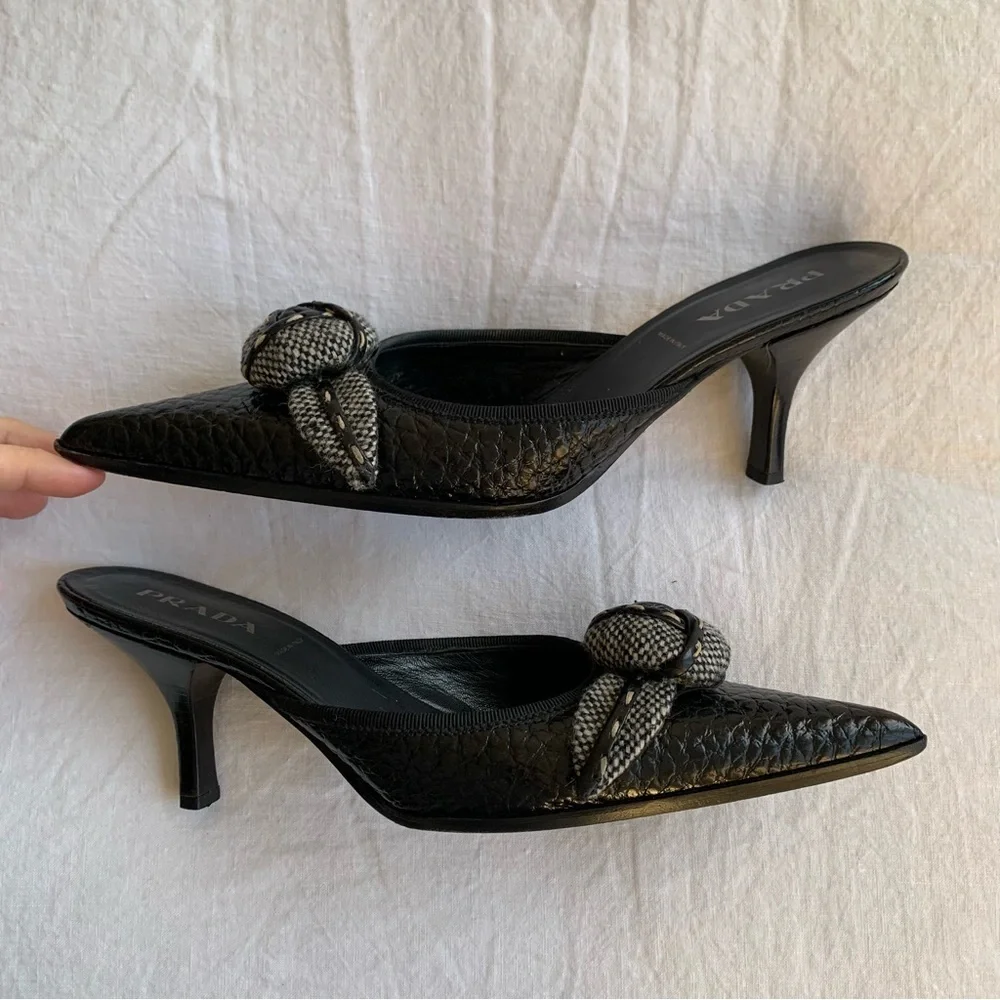 Vintage Prada Tweed Rosette Flower Pebbled Leather Pointy Toe Mules Kitten Heels - Picture 4 of 11